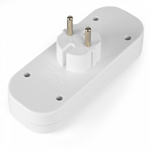 Мережевий розгалужувач без заземлення 3 гнізда білий TITANUM STANDARD