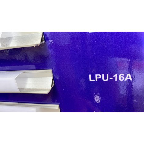 Комплект профиль алюминиевый ЛПУ-16А + рассеиватель матовый LM-R16 анодированый